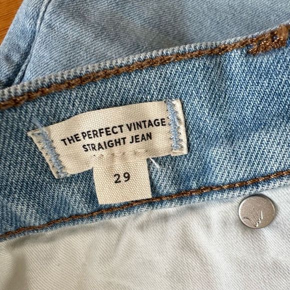 Madewell The Perfect Vintage Straight Jean in Danby Wash - Picture 4 of 6